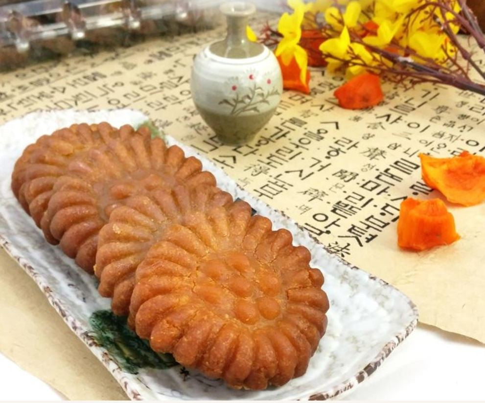 Sangju Dried Persimmon Glutinous Rice Yakgwa 30g x 10 pieces