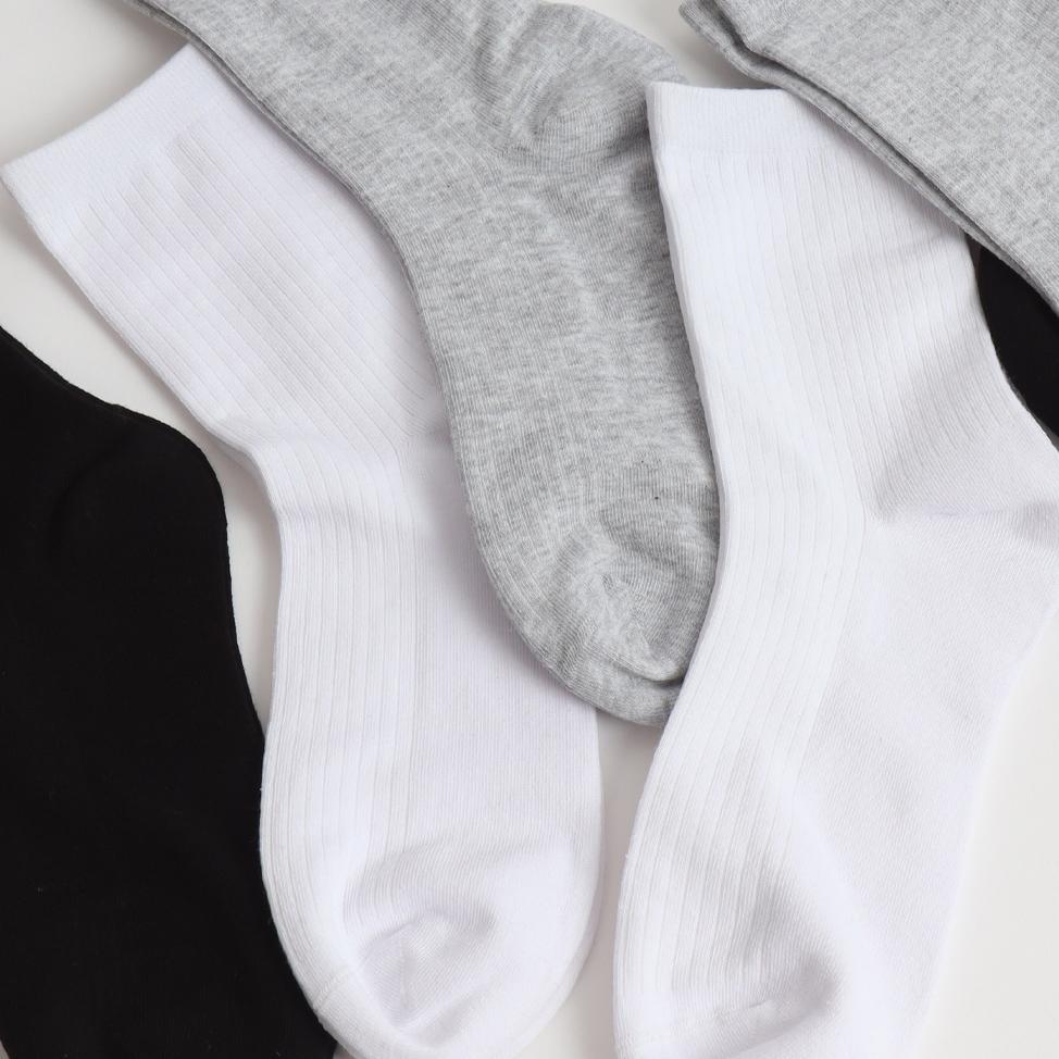 Convenient Everyday Socks Women's Cotton Mid-calf Socks (Color Selection)