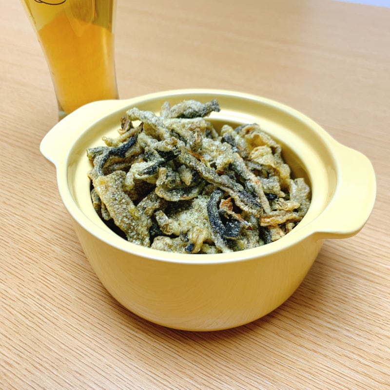 Namul-chaeneun Gom - Fried Pollack Skin 130g
Expiration Date: December 15, 2027