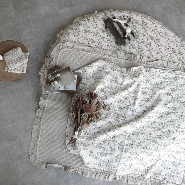 Sentimental Trickholic 4-Layer Vintage Flower Blanket (Select Size)