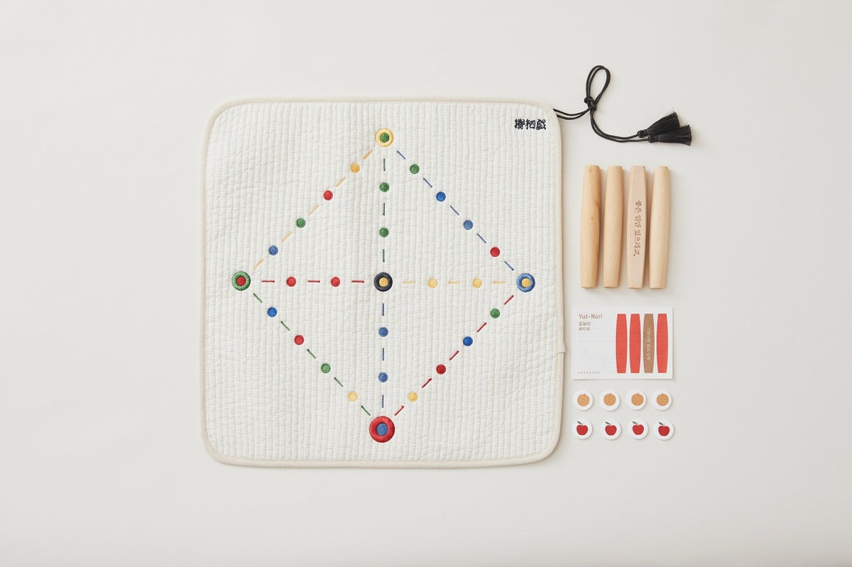 HOHODANG Colorful Korean Traditional Board Game (Yutnori) Set (Gift wrapped with Saekdong Cloth)