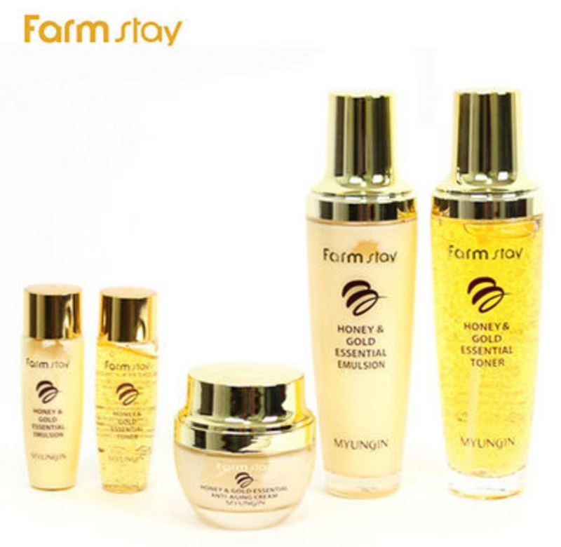 Farmstay’s honey and gold skin cream set promotes SeoulMills.