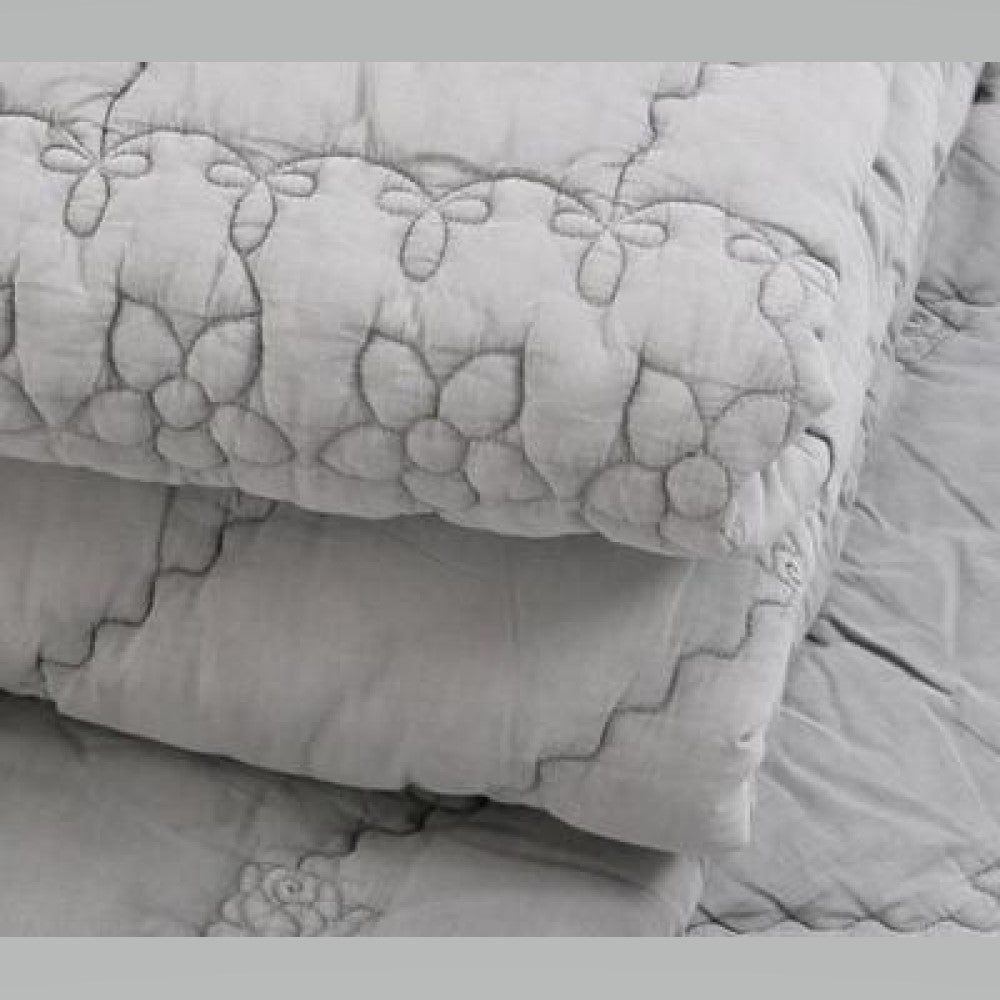 Silver Charcoal Blanket (Queen) - Gray