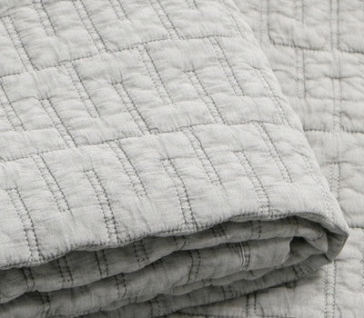 Silver Charcoal Kingdom Pad (Queen) - Gray