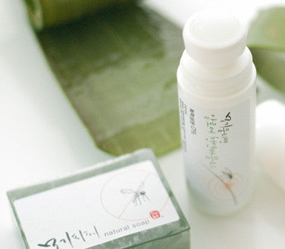 1 Aloe Natural Bug Repellent (50g) + 1 Mosquito Repellent Soap (100g)