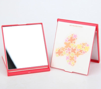 Prettier than flowers, mirror