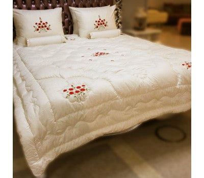 Rose Quilted Comforter (Queen)