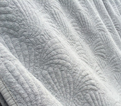 Silver Charcoal Country Sweet Dreams Blanket (Queen)