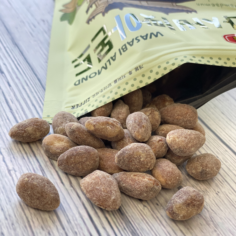 Mugurbon Wasabi Almonds 200g
