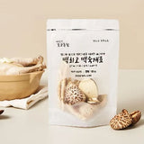 100g of oak log-grown White Shiitake mushrooms, ingredients for Baeksook (chicken soup).