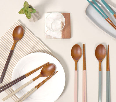 Convenient daily lacquerware cutlery set