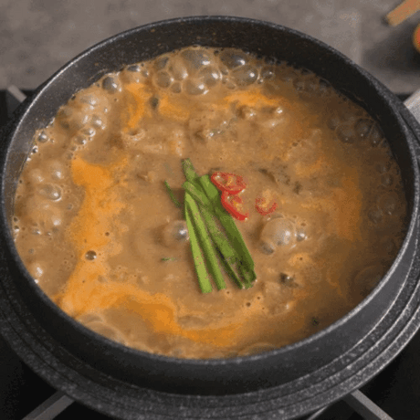 Gyodong Foods - Loach Soup 450g (Store at room temperature)