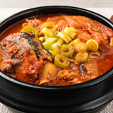 [1-Day Free Separate Shipping] Braised Mackerel with Aged Kimchi (2 servings * 4 packs)