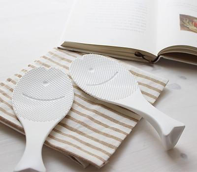 Seoul Mills presents Eco-Friendly Fish Spatula.
