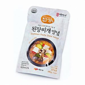 SeoulMills Korean soup made from soybeans. 