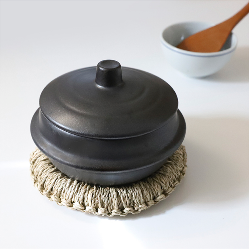 Dangozai Premium Earthenware Hot Pot with Lid (Small / Medium)