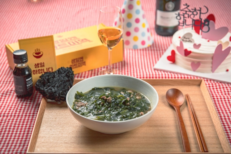 Birthday Heart Shaped Seaweed Soup Set