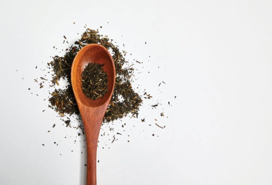 Organic Young Wormwood Leaf Tea Fermented Tea (0.5g x 10 bags)