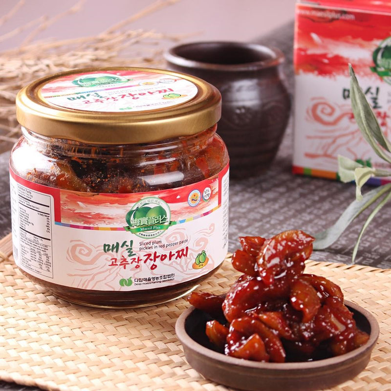 Maesil Plus Sliced Pickled Plums in Plum Red Pepper Paste 450g