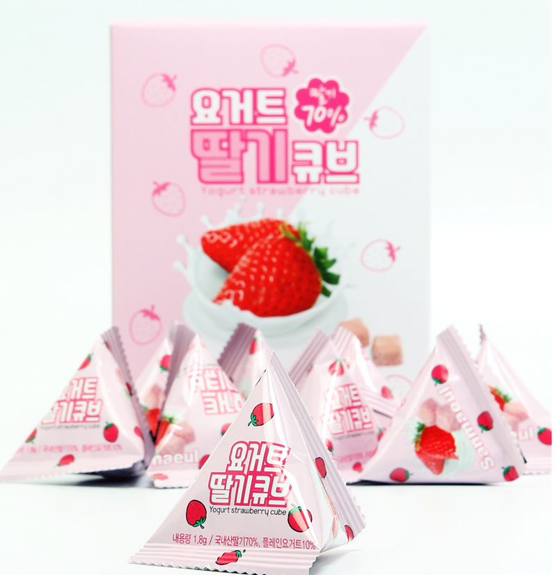 Sanmaeul Yogurt Strawberry Cube 1.8g (10 Packs per Box)