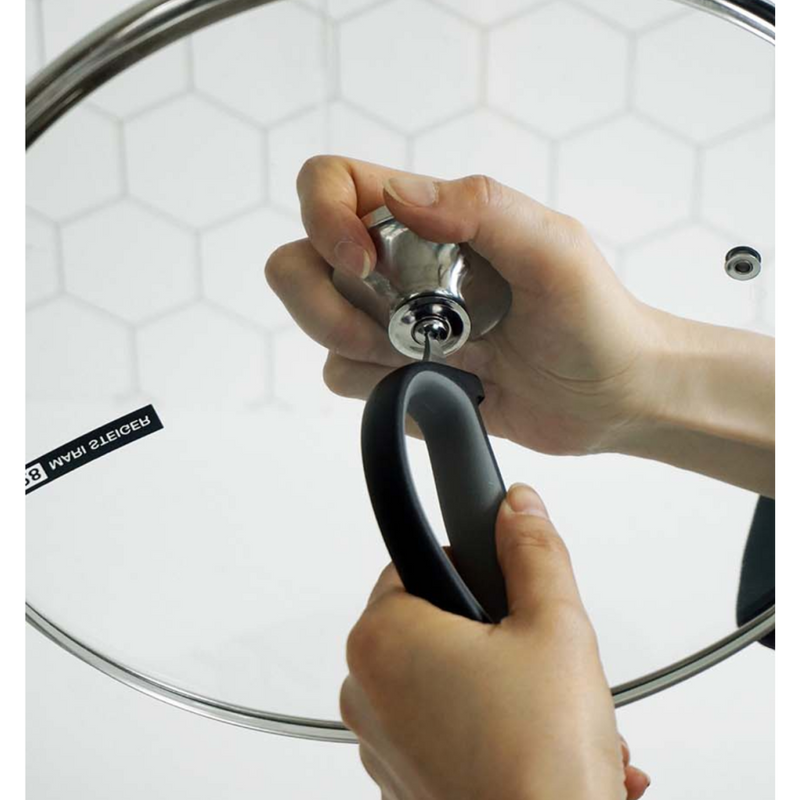 Mari Steiger Detachable Super Scissors (Color Options Black / White)