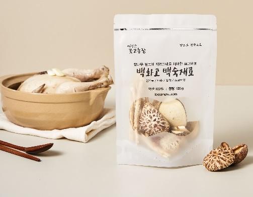 Korean Traditional Chicken Soup Ingredients with White Shiitake Mushroom (EXP. 4/8/2022)